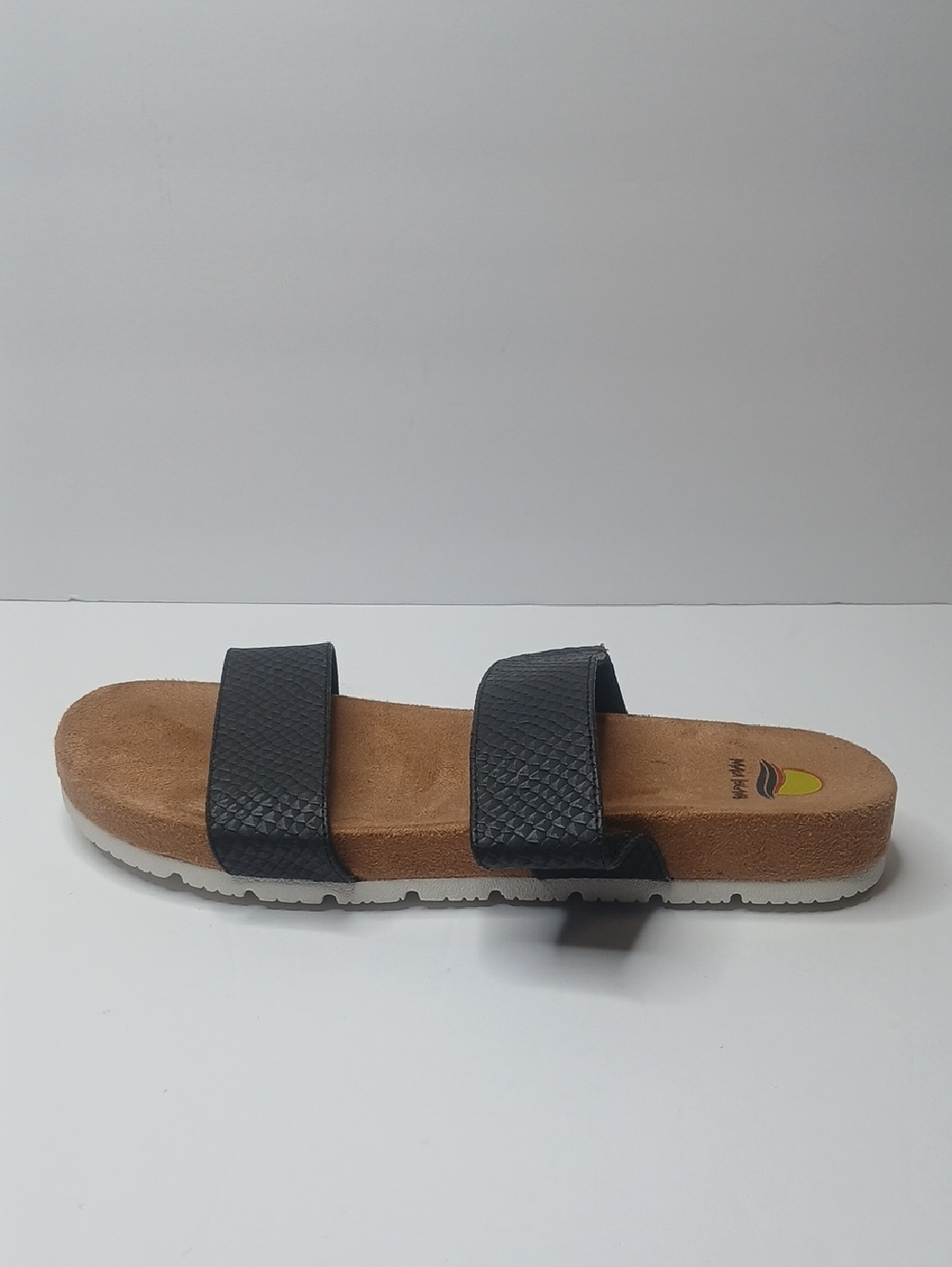 Maui Island Sandals Size 8M Womens Brown Nunuck Upper Slip On